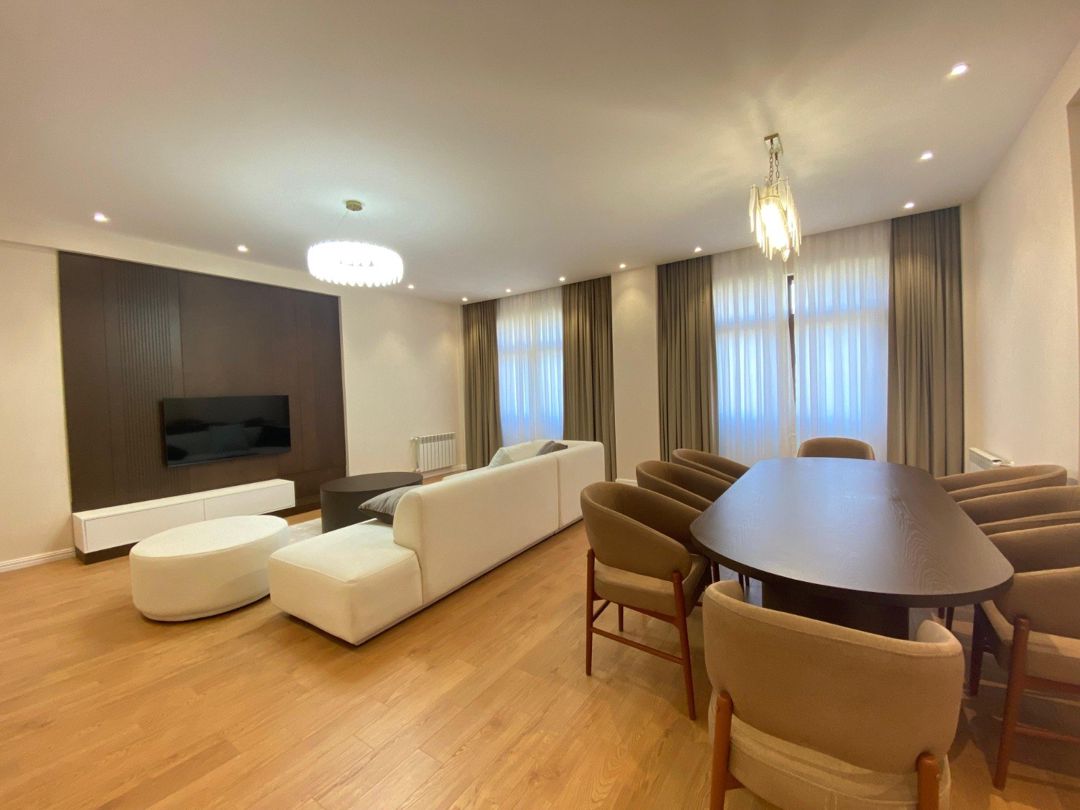 İcarəyə verilir 3 otaqlı yeni tikili 175 m² — Mənzil, Bakı (2)