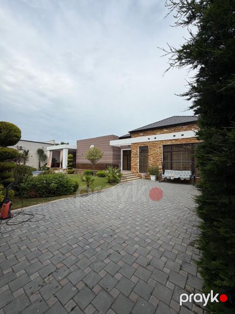 Satılır 4 otaqlı həyət evi/bağ evi 190 m²