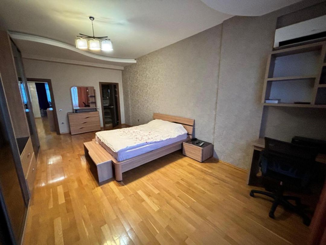 Satılır 3 otaqlı yeni tikili 150 m² — Mənzil, Bakı (4)