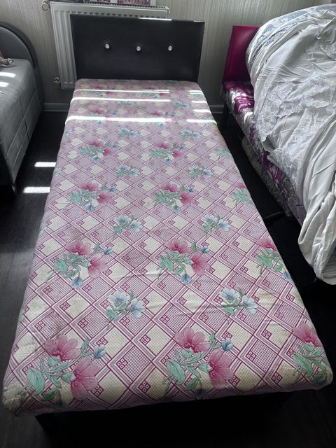 Yeni, Təknəfərlik çarpayı, Bazasız, Matras ilə, Siyirməsiz, Azərbaycan
