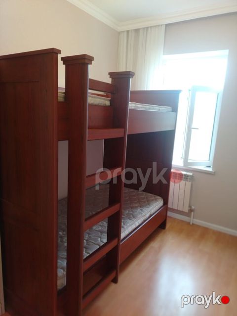 Oğlan və qız üçün, İşlənmiş, Çarpayı, Matras ilə, Siyirməsiz, Taxta
