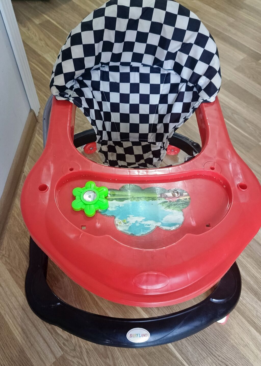 Babyland uşaq yerigədəni — qırmızı, qara, damalı — Uşaq otağı, Bakı (3)