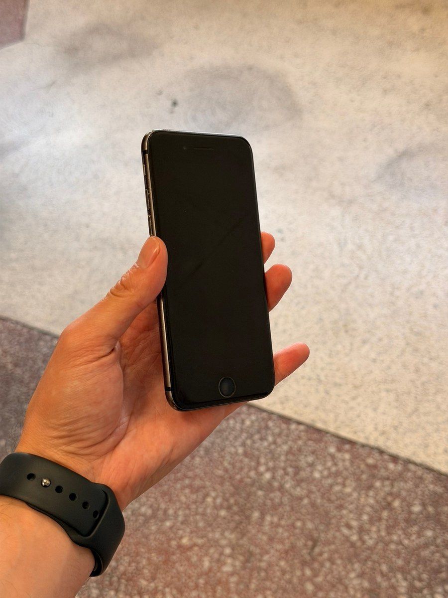 Apple iPhone 8 Space Gray 64GB — Mallar, Bakı (2)