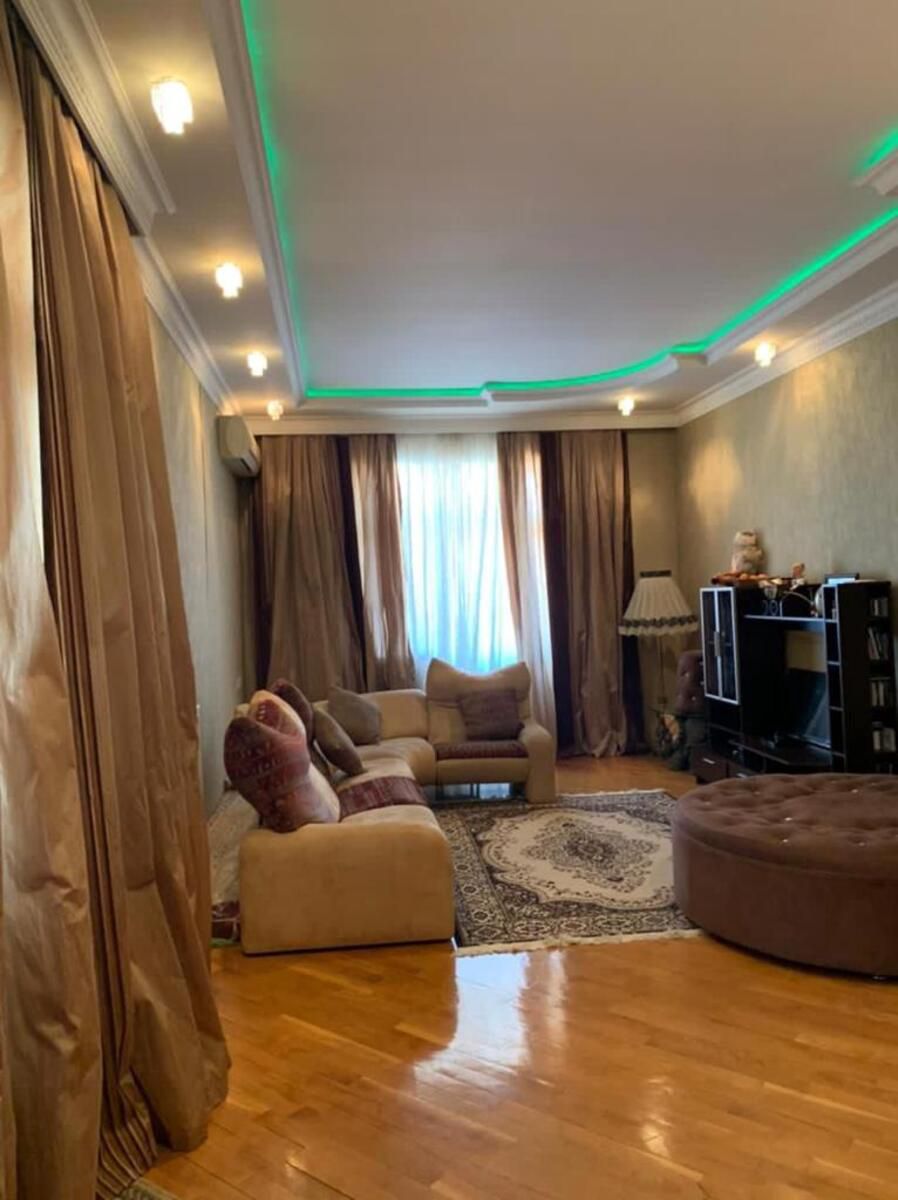 Satılır 8 otaqlı yeni tikili 372 m² — Mənzil, Bakı (11)