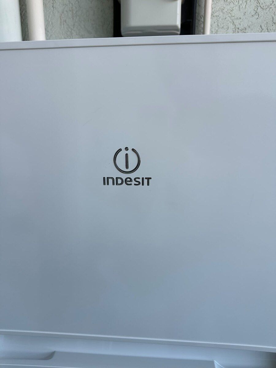 Soyuducu İndesit — Mallar, Bakı (2)