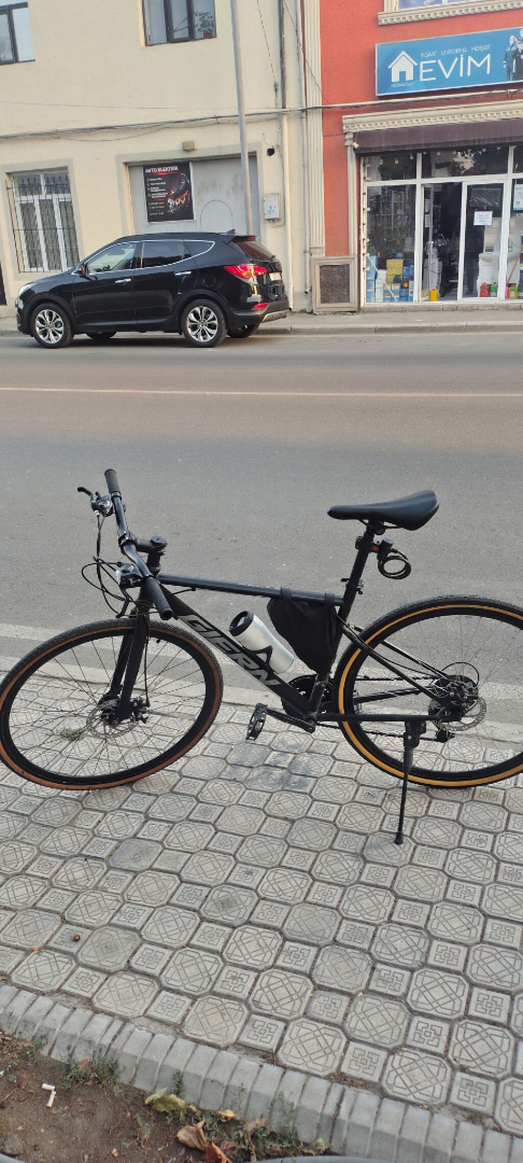 Yol velosipedi, 28 ölçü — Velosipedlər, Gəncə (2)