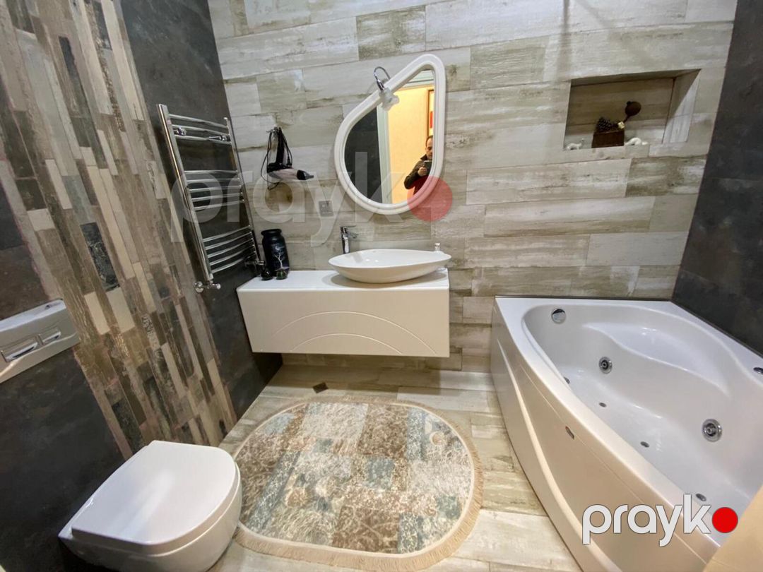 Satılır 2 otaqlı köhnə tikili 58 m² — Mənzil, Bakı (3)