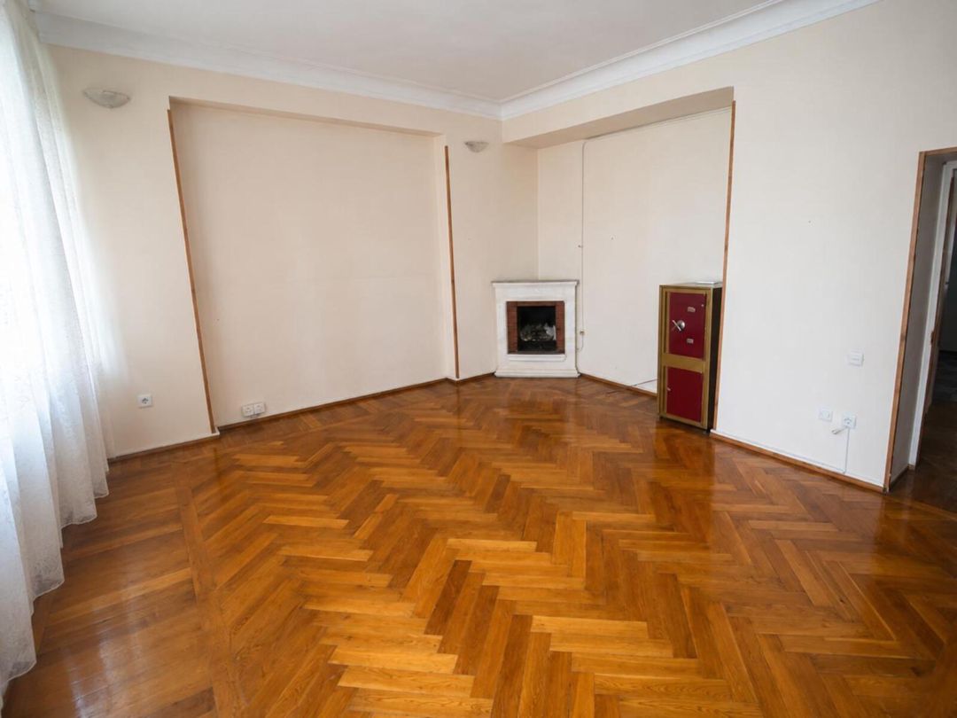 Satılır 3 otaqlı köhnə tikili 108 m² — Mənzil, Bakı (2)