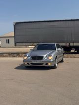 Mercedes E 220, 2.2 L, 2001 il, 530 000 km — Cars