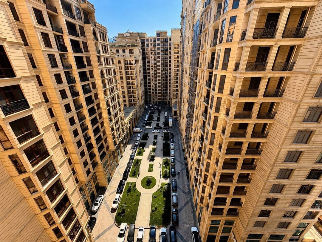 Satılır 3 otaqlı yeni tikili 165 m² — Mənzil, Bakı (2)