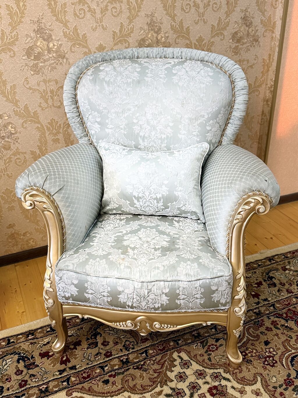 İşlənmiş, Klassik divan, Divan, Bazasız, Açılmayan — Mebel, Gəncə (3)