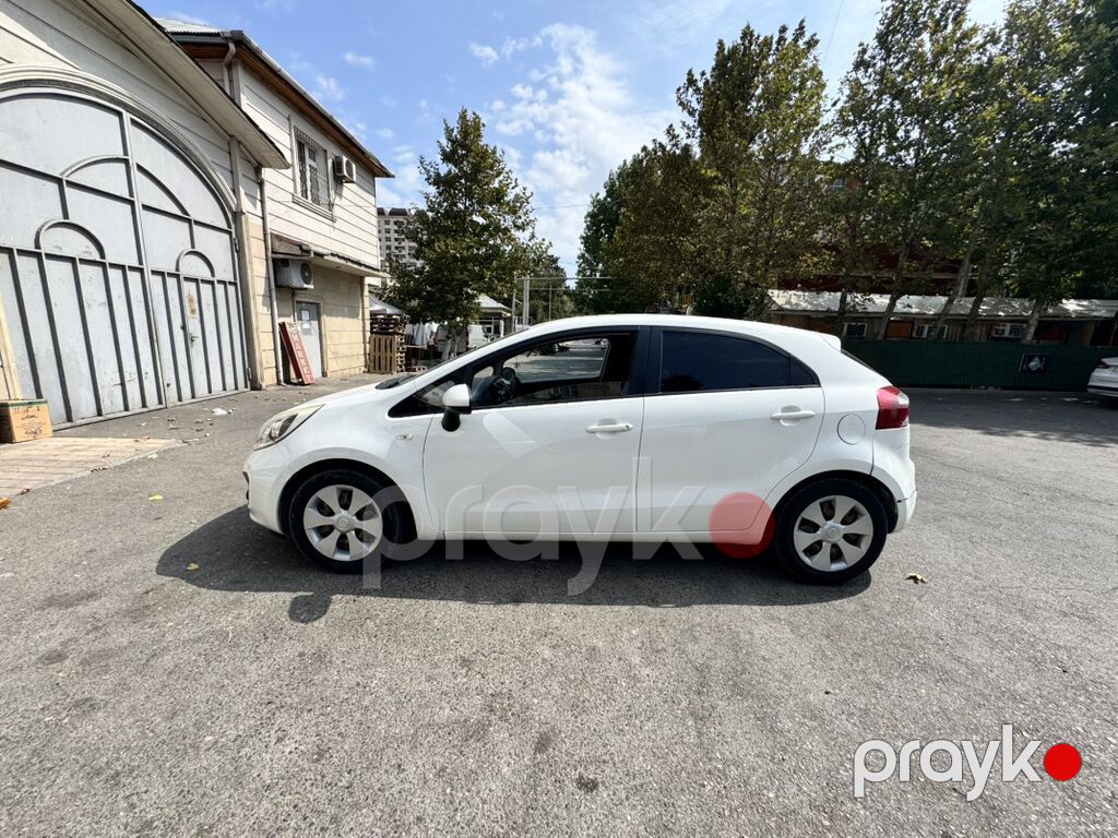 Kia Rio: 1.1 l | 2014 il Hetçbek 10-DH-888 — Avto, Bakı (4)