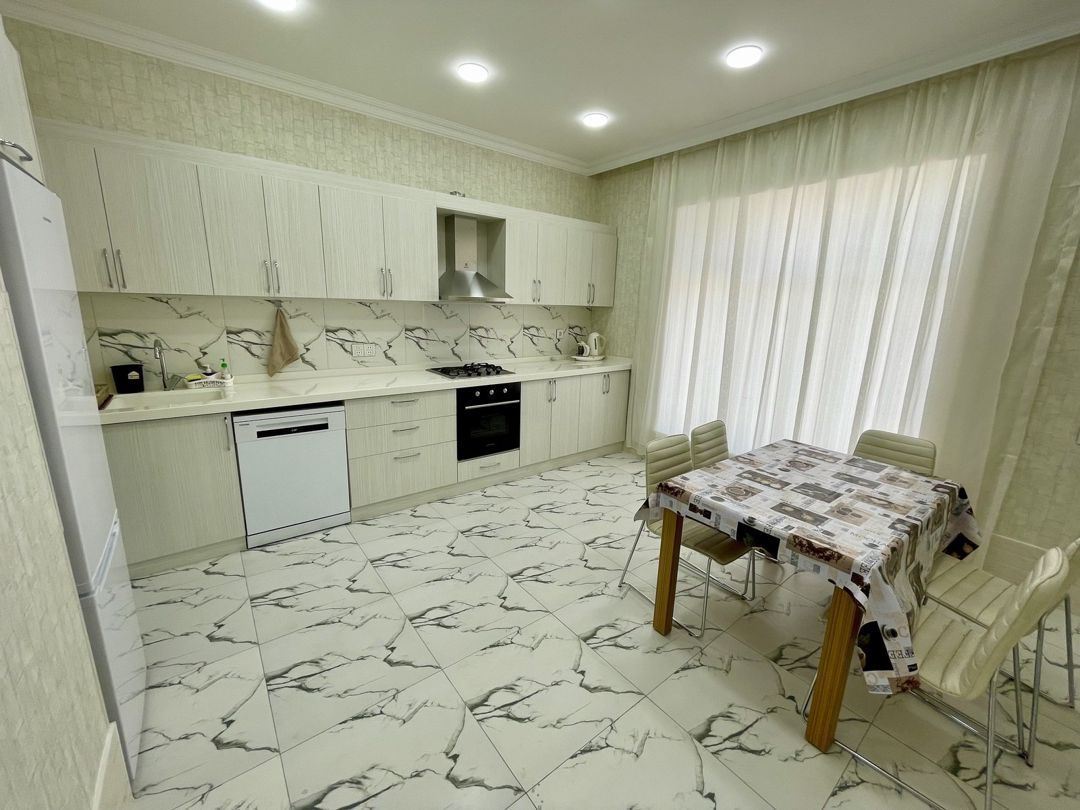 İcarəyə verilir 4 otaqlı həyət evi/bağ evi 160 m² — Ev, villa, Bakı (10)