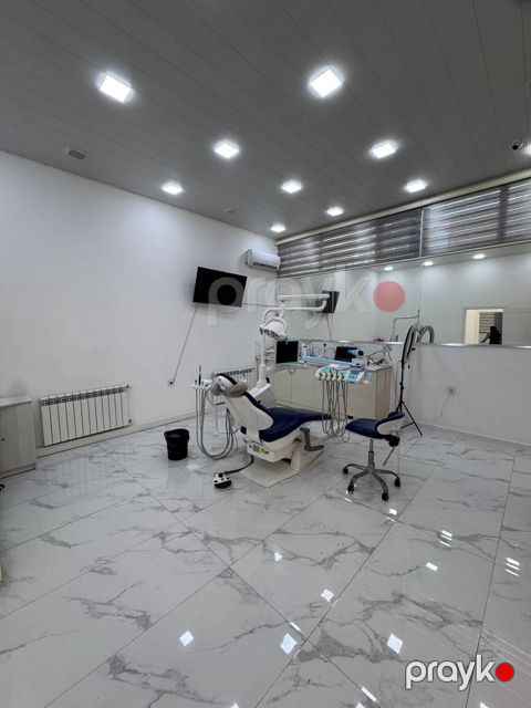 Satılır obyekt 121 m²