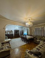 Satılır 5 otaqlı köhnə tikili 120 m² — Rza müəllim