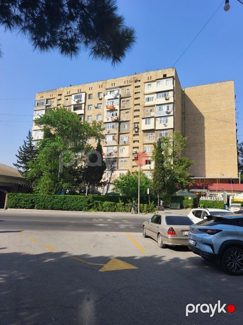 Satılır 3 otaqlı köhnə tikili 72 m²
