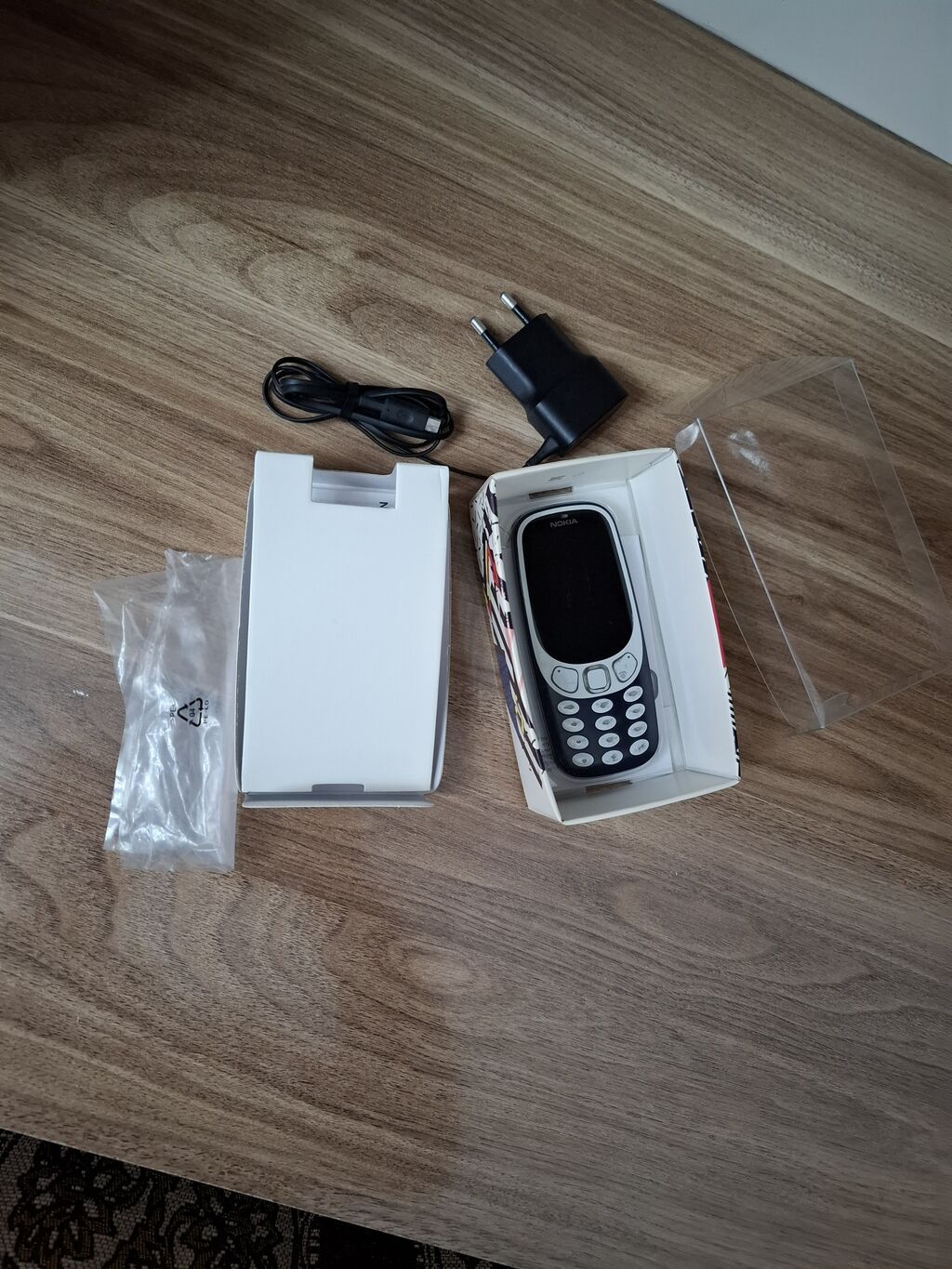 Nokia 3310, rəng - Göy, Düyməli