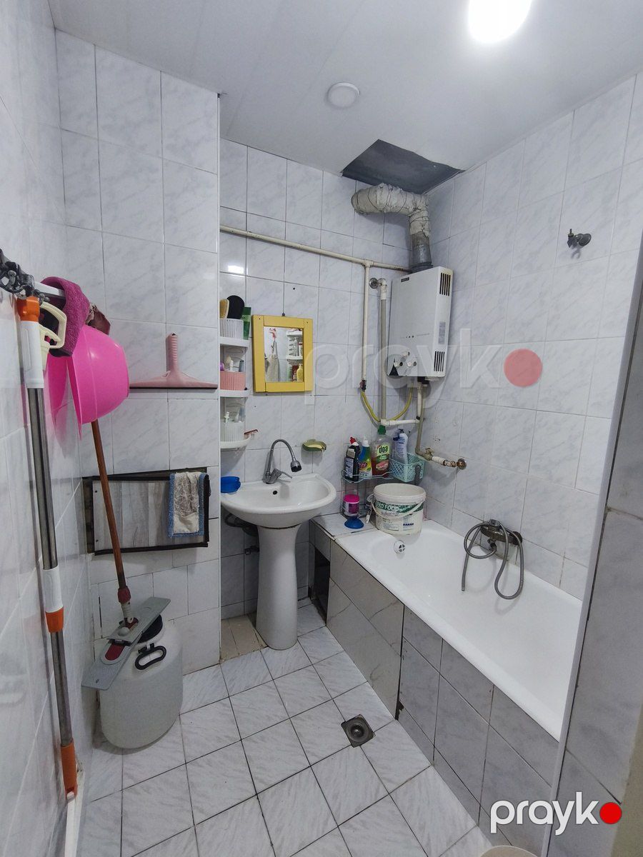 Satılır 3 otaqlı köhnə tikili 72 m² — Mənzil, Bakı (7)