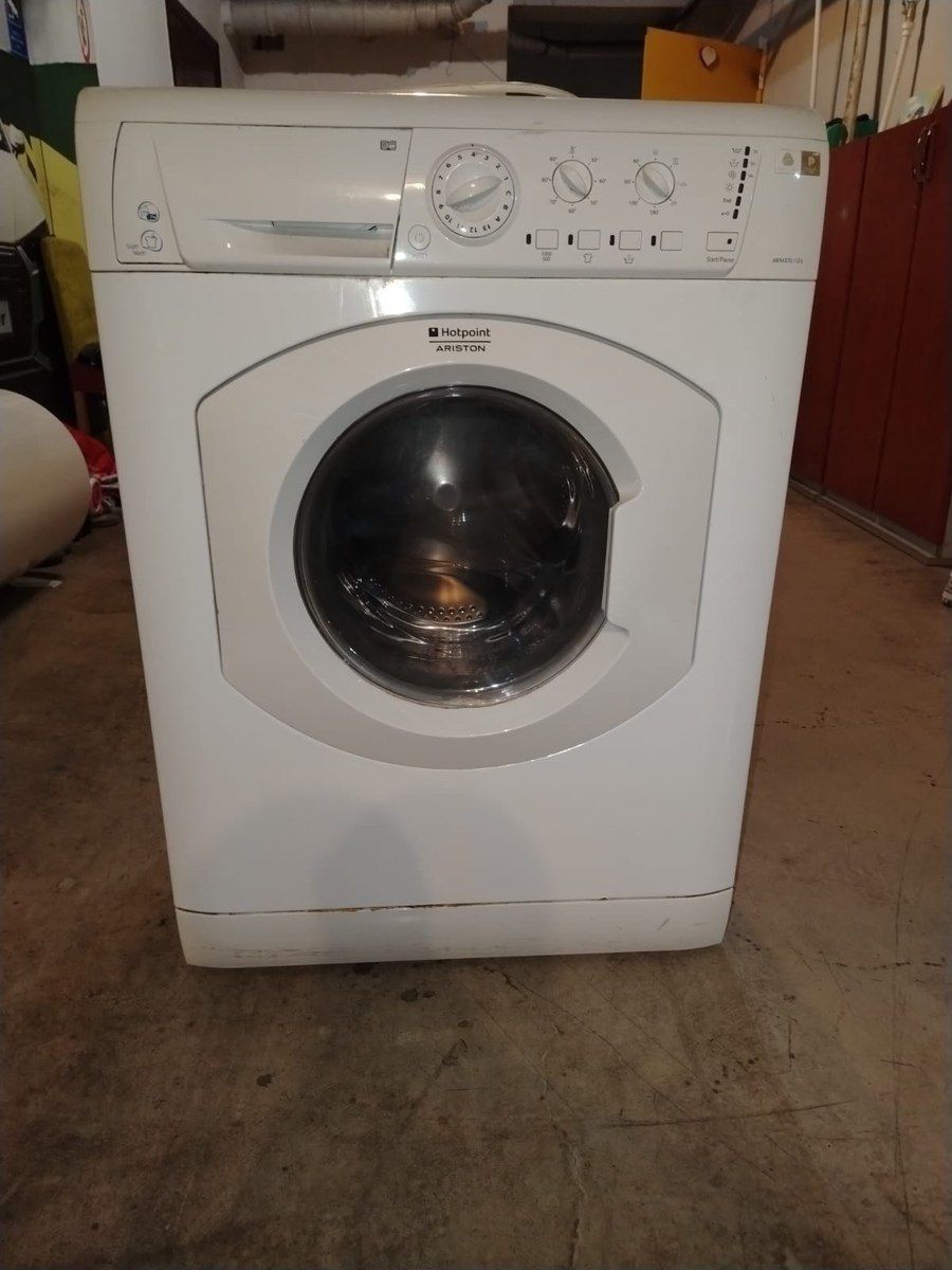 Paltaryuyan Hotpoint Ariston — Ev texnikası, Bakı (2)