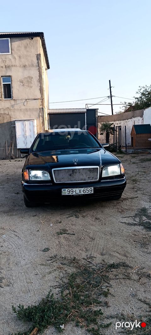Mercedes-Benz S-Class: 3 l | 1996 il Sedan