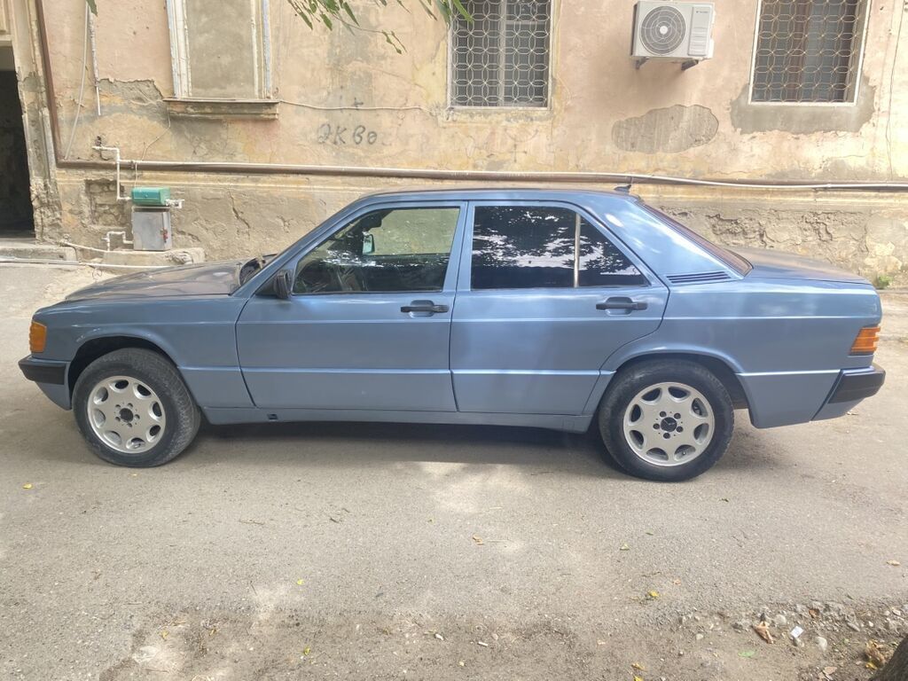 Mercedes-Benz 190 (W201) sedan - Korpus: 4 qapılı sedan, mavi rəng - — Avto, Sumqayıt (4)