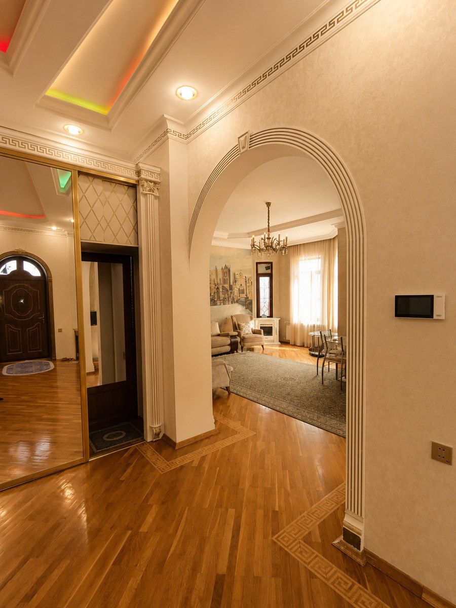 Satılır 7 otaqlı həyət evi/bağ evi 400 m² — Ev, villa, Bakı (12)