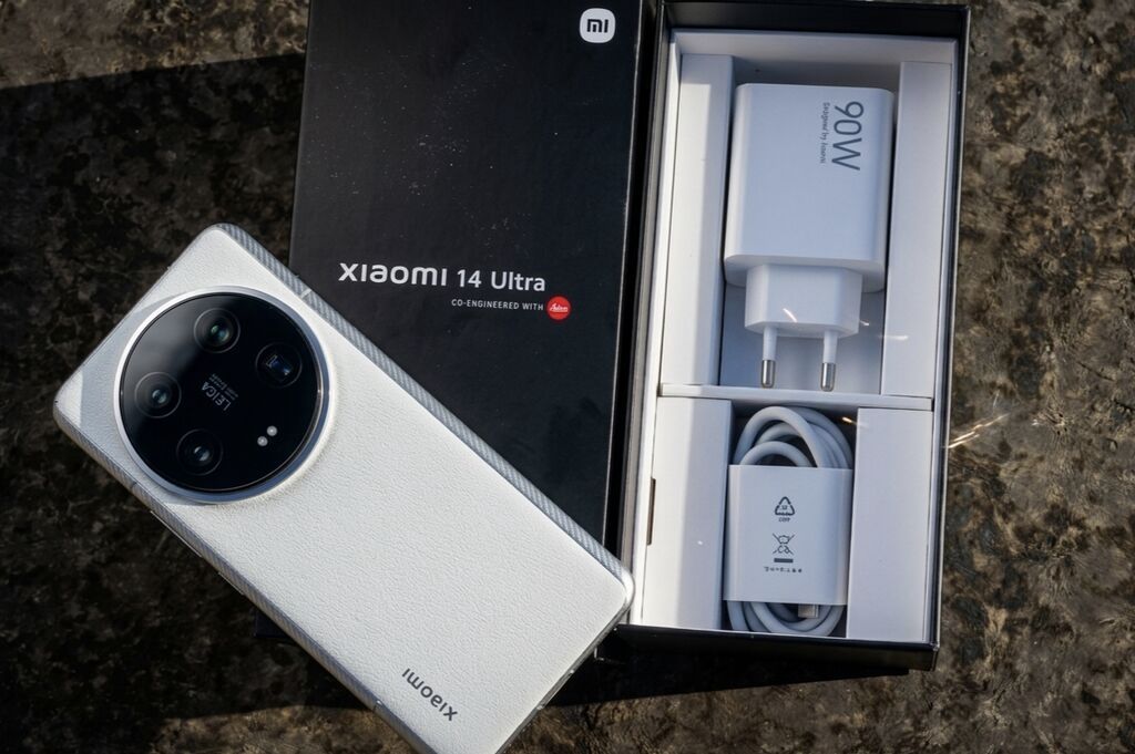 Xiaomi 14 Ultra, 512 GB, rəng - Ağ, Zəmanət