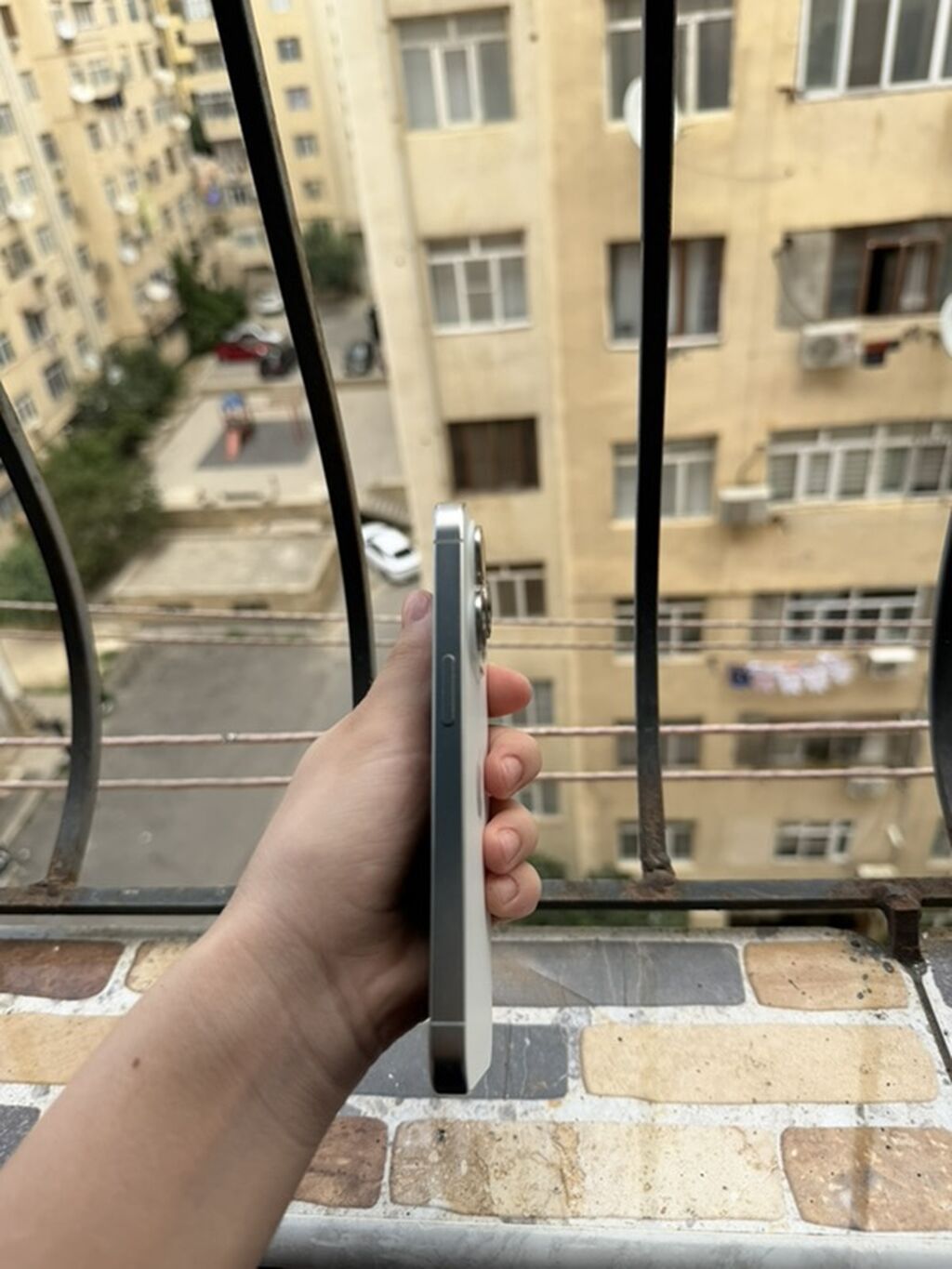 IPhone 17 Pro, Gümüşü, Simsiz şarj — Apple iPhone, Xırdalan (3)