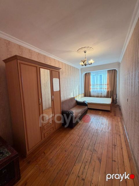 İcarəyə verilir 3 otaqlı köhnə tikili 65 m²