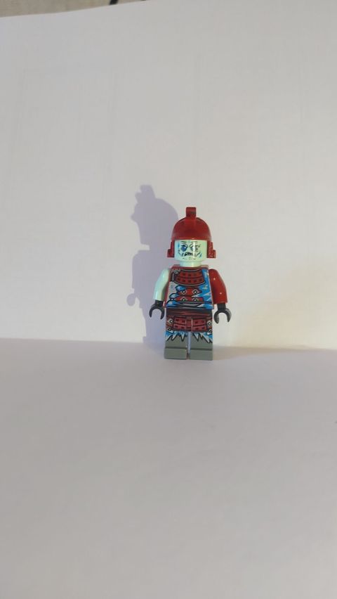 LEGO minifiqur – fantaziya döyüşçüsü/zombi döyüşçü obrazı - Rənglər