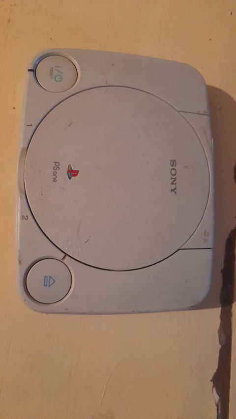 Sony PS one (SCPH-10x seriyası) kompakt oyun konsolu - Rəsmi PS one