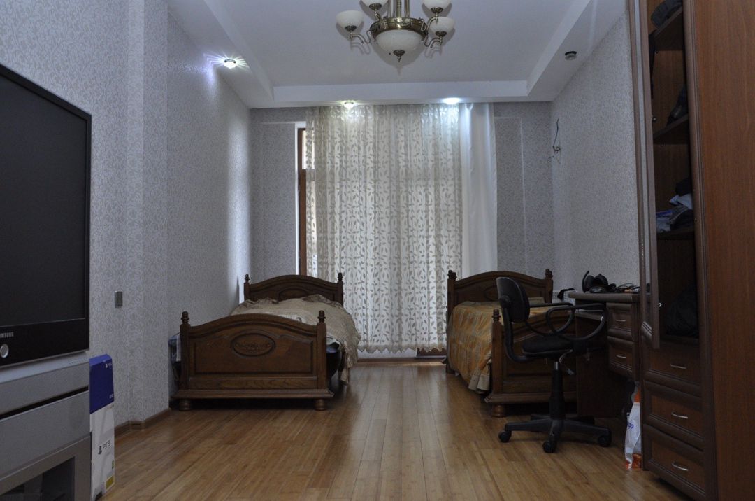 Satılır 4 otaqlı yeni tikili 192 m² — Mənzil, Bakı (7)