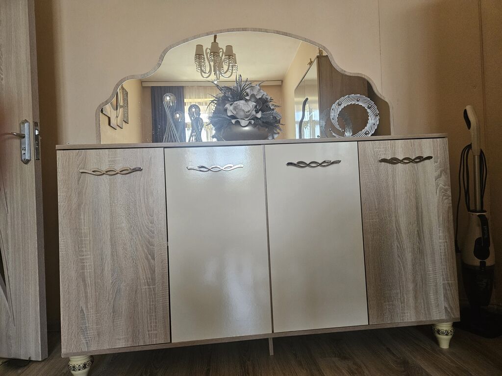 İşlənmiş, Güzgülü — Mebel, Bakı (2)