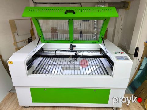 1300 x 900 mm Lazer dəzgahı (kəsim, cızma, oyma) — Bakı