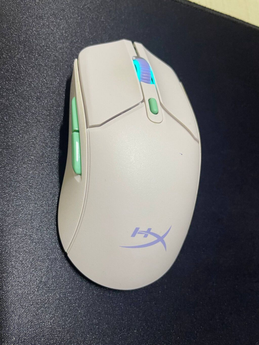 HyperX Pulsefire Haste 2 Core Wireless oyun siçanı — krem-ağ