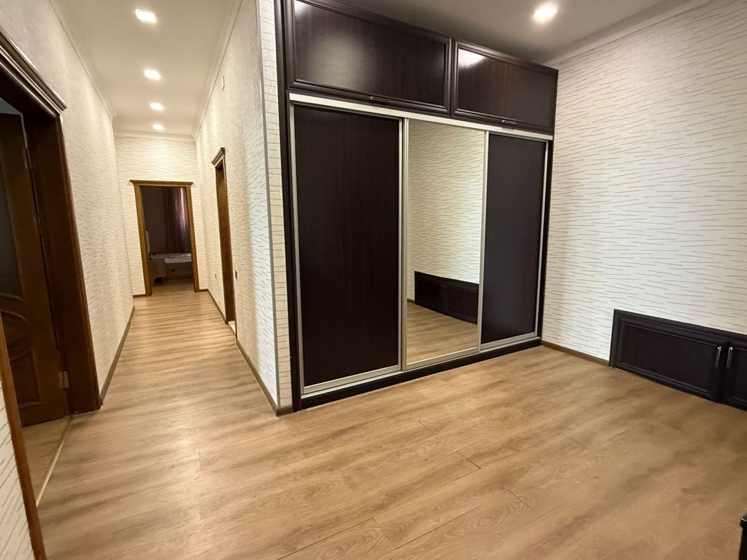 İcarəyə verilir 4 otaqlı yeni tikili 160 m² — Mənzil, Bakı (2)