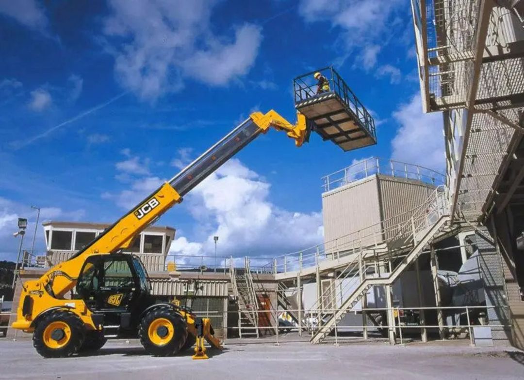 JCB1740 icarə xidməti — Xidmətlər, Bakı (2)