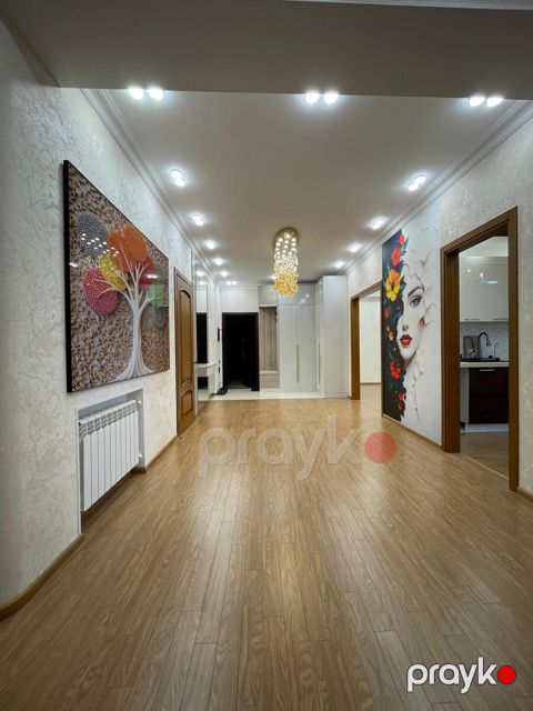 Satılır 3 otaqlı yeni tikili 145 m²