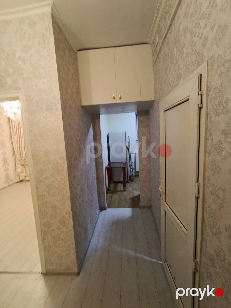 Satılır 2 otaqlı köhnə tikili 55 m² — Mənzil, Bakı (9)