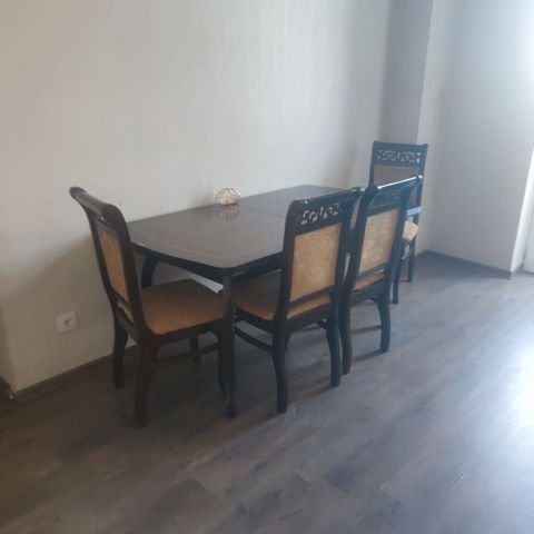 Klassik yemək masası və 6 ədəd stul dəsti acilir möhkəm di