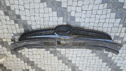 Hyundai i30 ön barmaqlığı