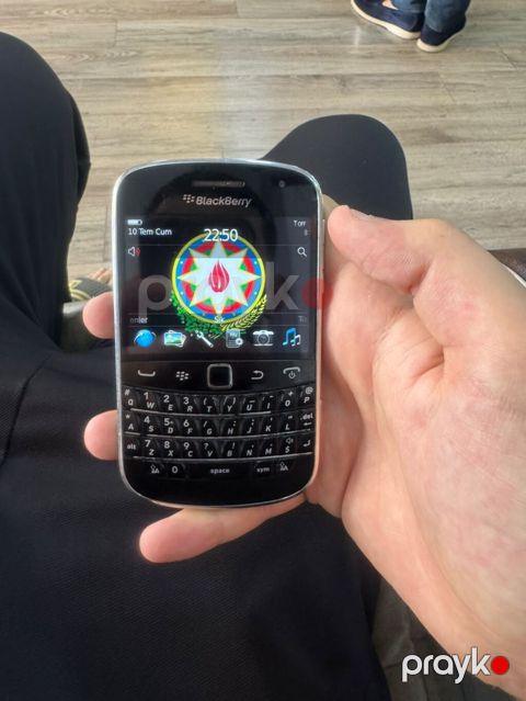 Blackberry Bold Touch 9900, rəng - Qara, Düyməli — Bakı