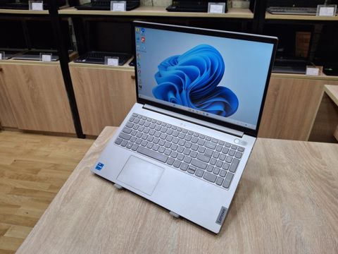 Lenovo Thinkbook i5 1135G7 16gb Ram 512gb ssd
