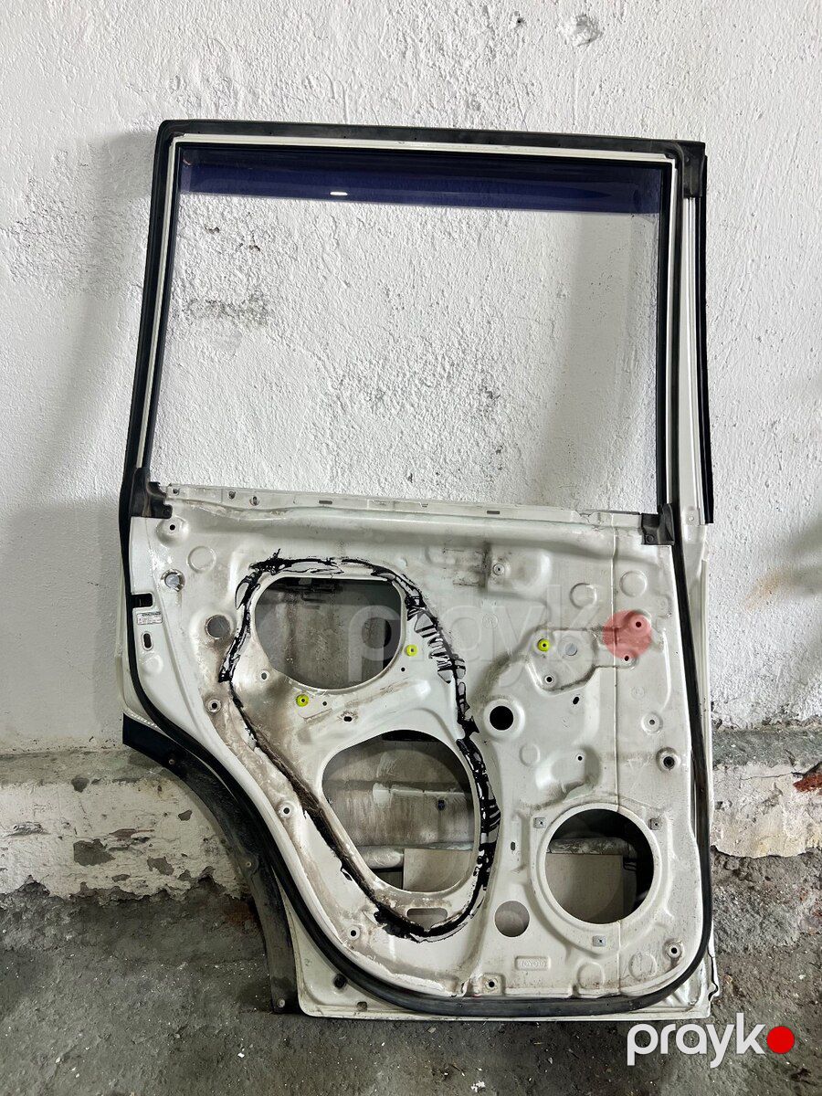Toyota Prado qapıları — Ehtiyat hissələri və aksesuarlar, Bakı (4)