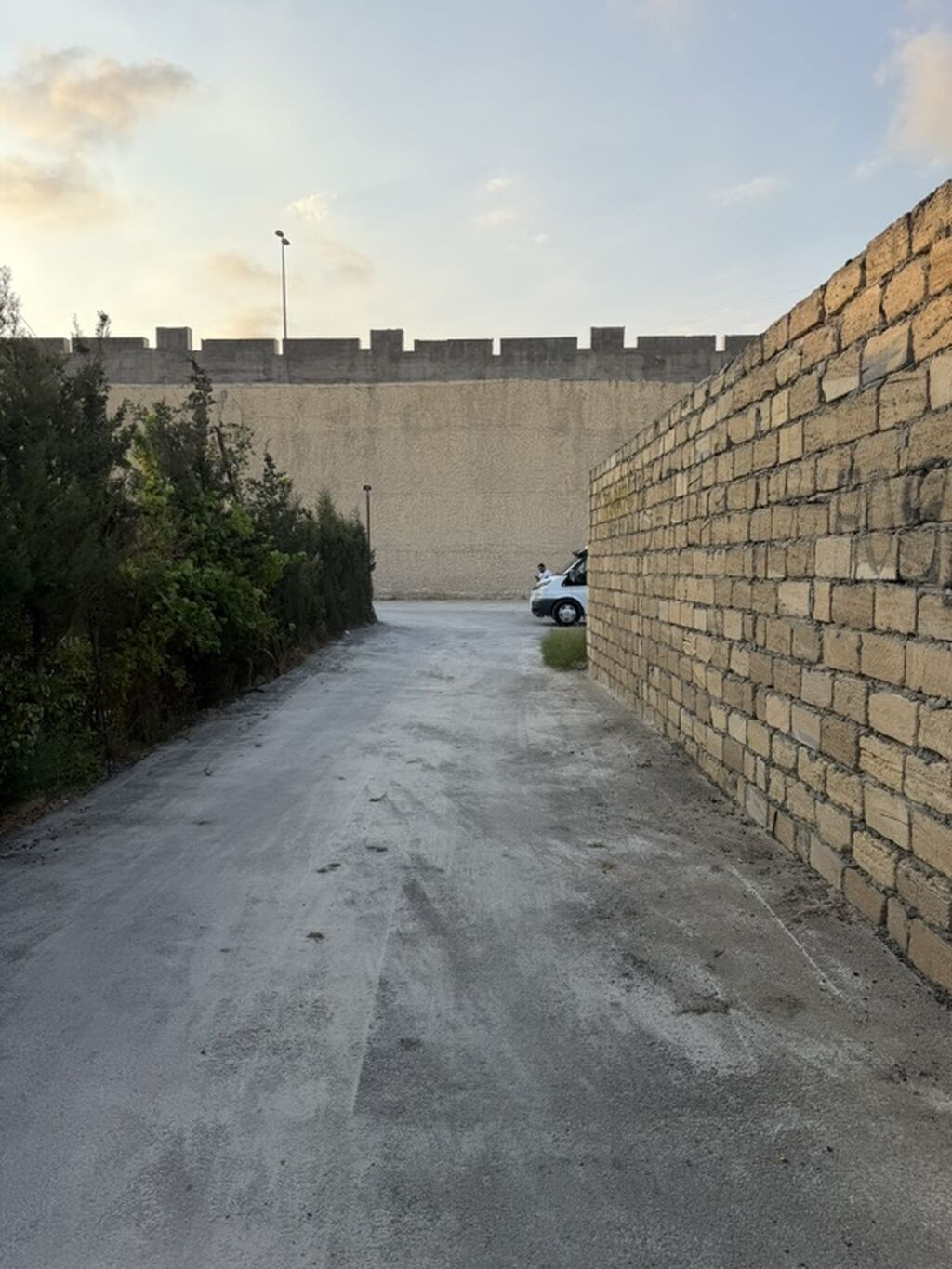 Salam hovsanda duz beton yolun qiraqi sosial evlerin yani umu sahesi — Əmlak, Bakı (3)