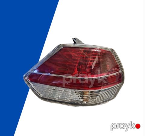 "Nissan X-Trail 2014" stop işığı