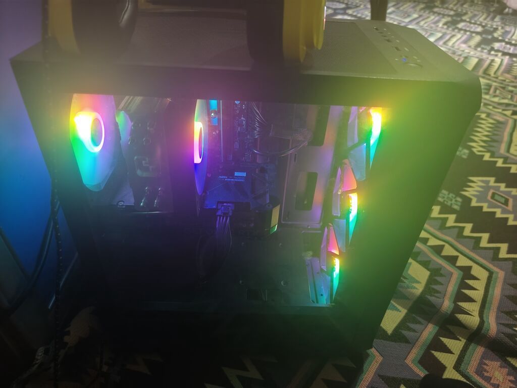 Gaming stolüstü kompüter – RGB soyutma və NVIDIA G‑SYNC uyğun monitor — Elektronika, Gəncə (3)