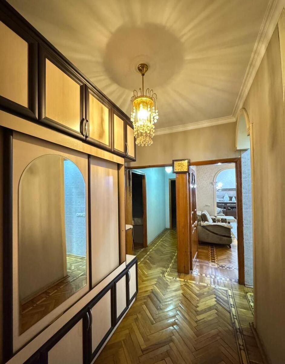 Satılır 5 otaqlı köhnə tikili 120 m² — Mənzil, Bakı (3)