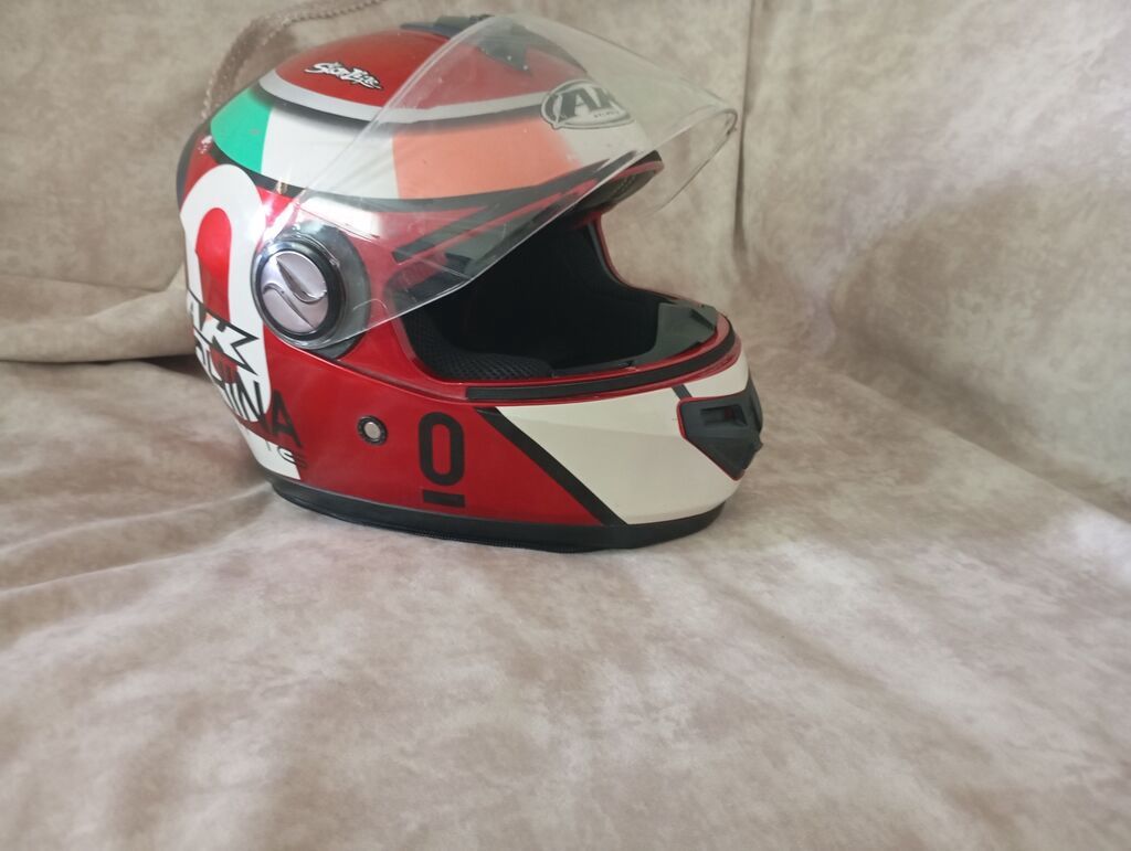Arai tam üzlü motosiklet dəbilqəsi - Model: Arai integral (tam üzlü)