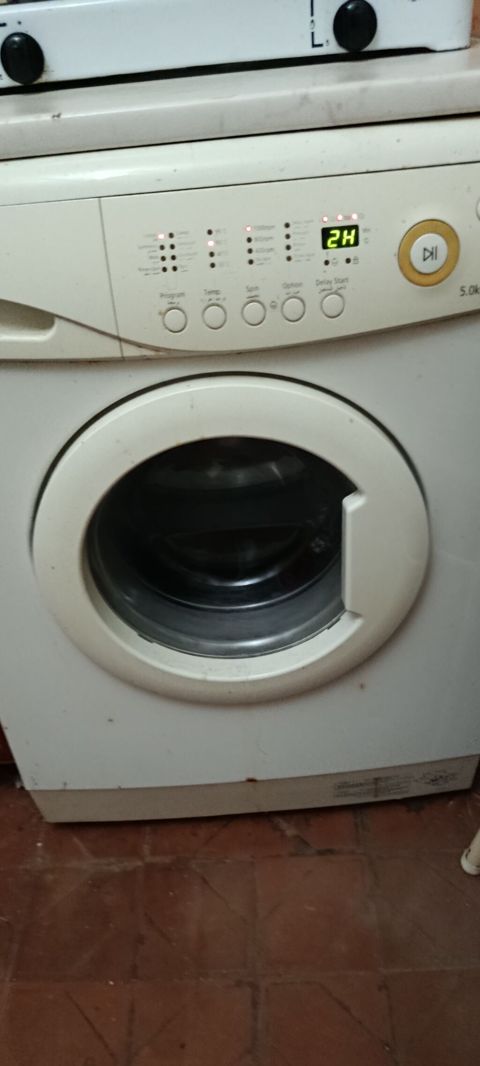Ön yükləməli paltaryuyan maşın 5 kq